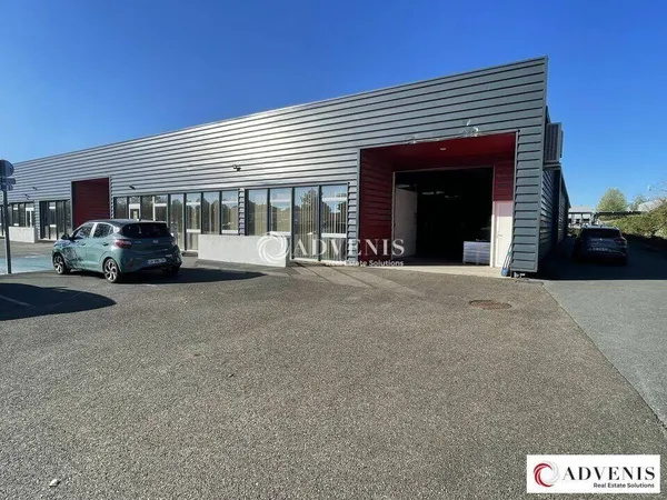 Local d'activité 840 m²