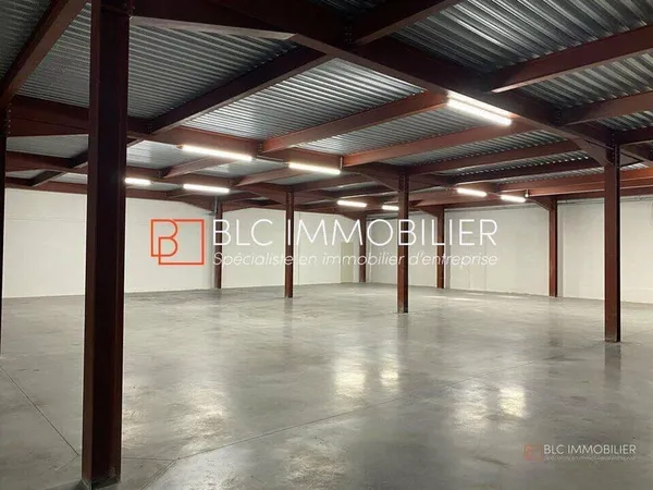 Entrepôt 180 m²