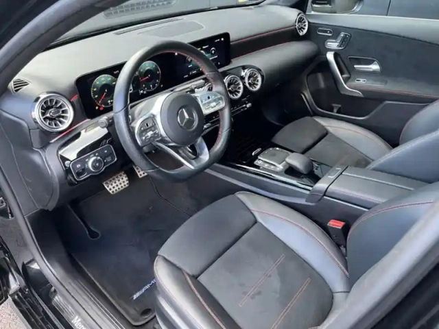 Mercedes Classe A 200 d berline amg line — photo 21