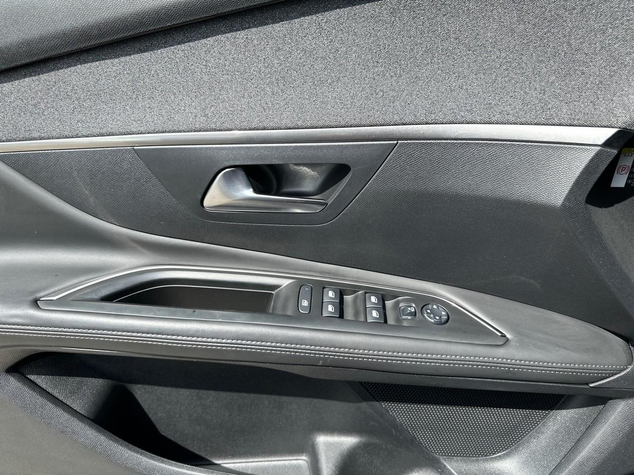 Peugeot 3008 1.2 puretech 130ch allure s&s — photo 34