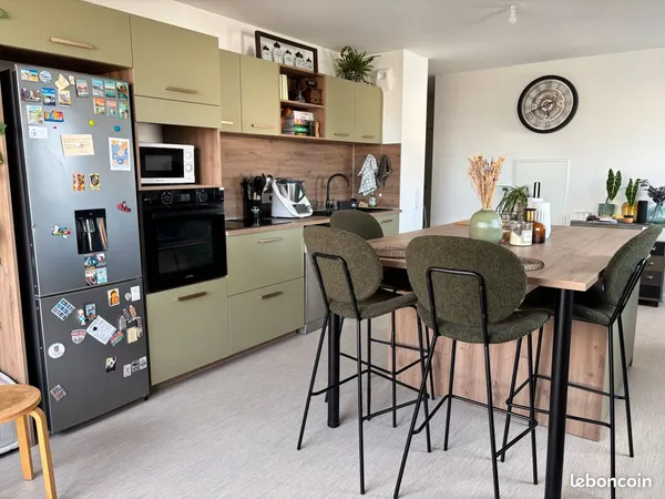 Appartement T4 récent de 82 m2 - Avrillé - proche commerces et tramway