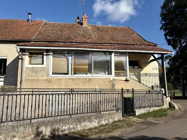 Maison De Village