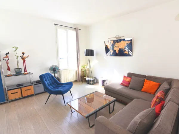 T3 Meublé complet 50m² - Excellent état - Paris 14e - Coeur de Pernety