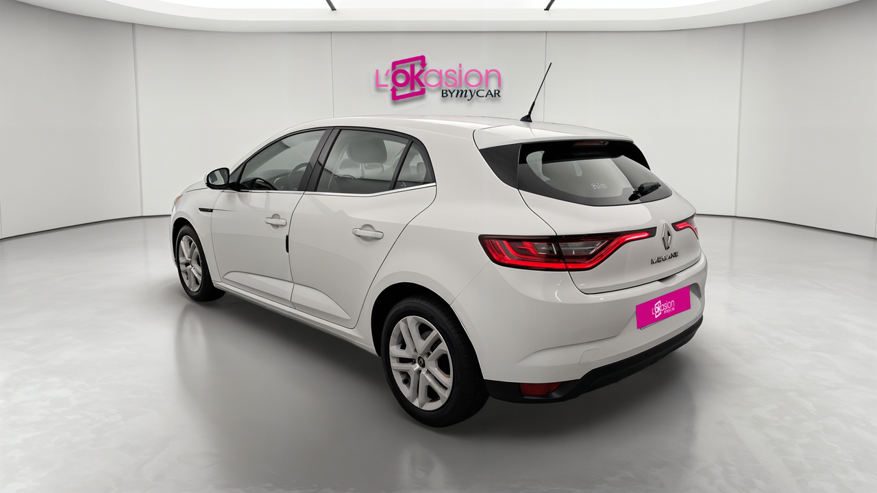 Renault Mégane IV Berline Blue dCi 115 — photo 3