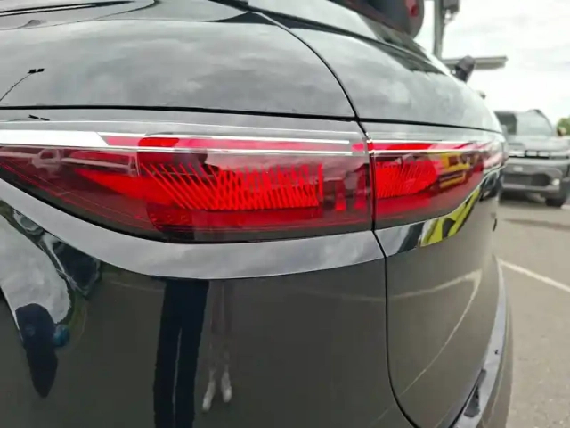 Renault Megane e-tech 220 ch autonomie confort — photo 17