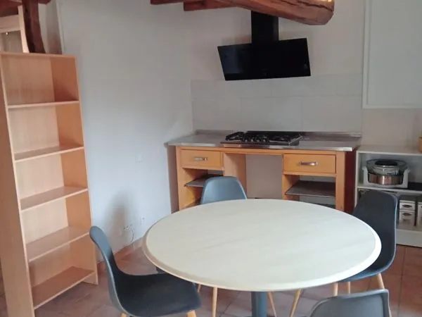 Appartement meublé 50 m2 avec jardin en plein centre de Beaupréau