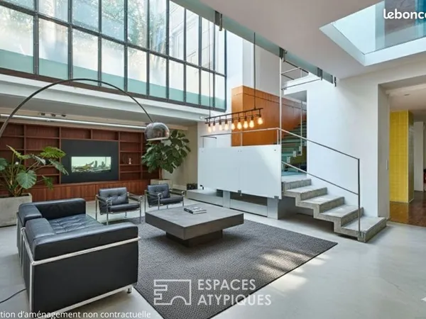 Loft 7 pièces 322 m²