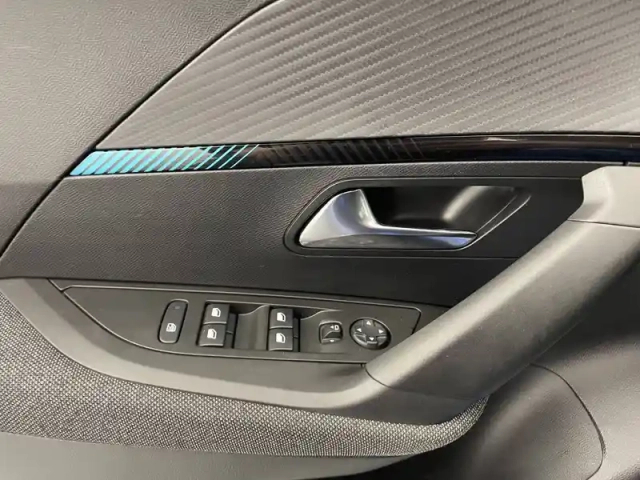 Peugeot 2008 puretech 130 s&amp;s eat8 — photo 64