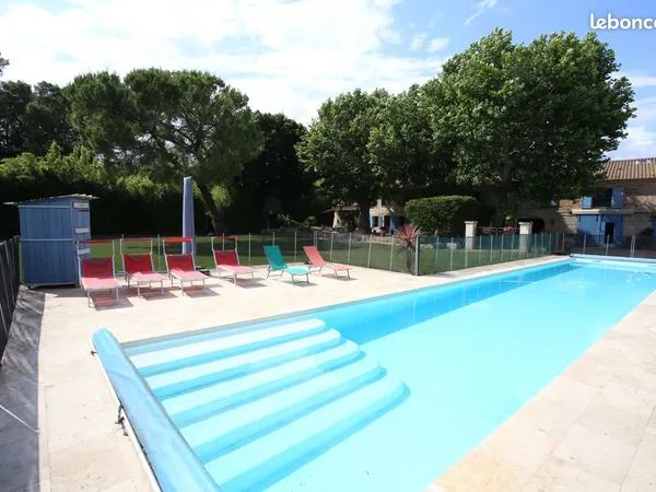 Mas 16 pièces 600 m²