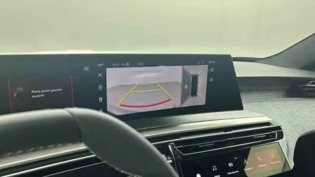 Peugeot 3008 hybrid 145 e-dcs6 — photo 27