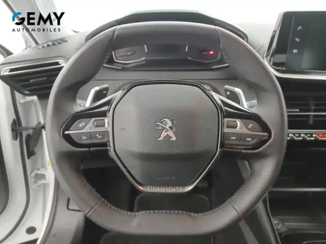 Peugeot 2008 puretech 130 s&amp;s eat8 — photo 13