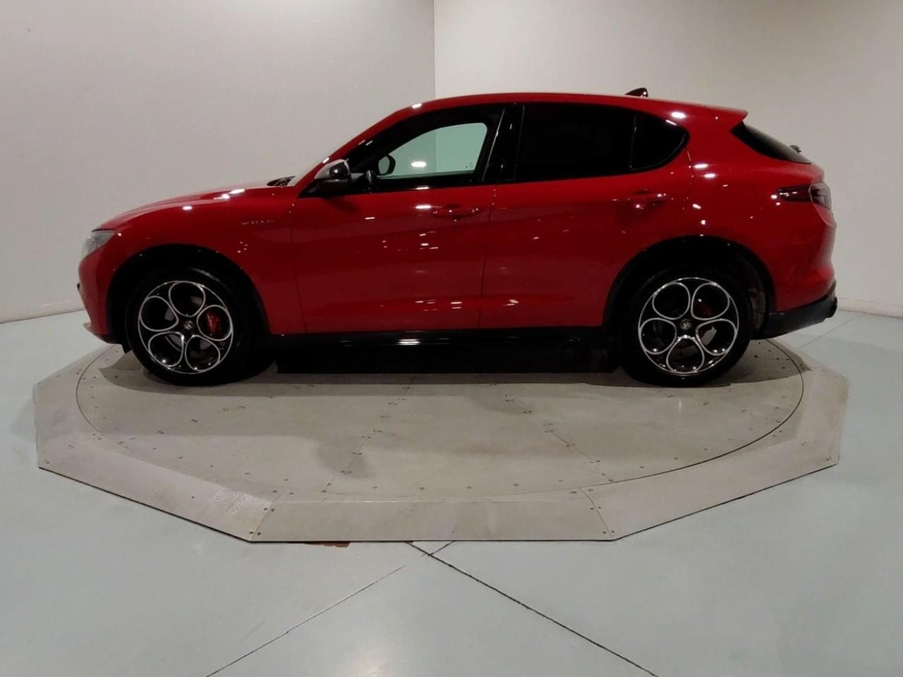 Alfa Romeo Stelvio 2.2 160 ch at8 veloce — photo 2