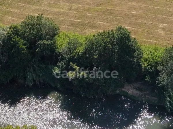 Terrain 175 m²