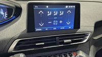 Peugeot 3008 1.2 PureTech 130ch E6.c Allure S&S — photo 13