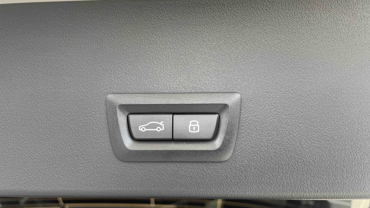 BMW X3 30e xDrive 299 ch BVA8 — photo 18