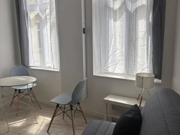 Studio 2 pièces 17 m²