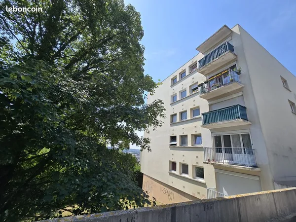 Studio 1 pièce 32 m²