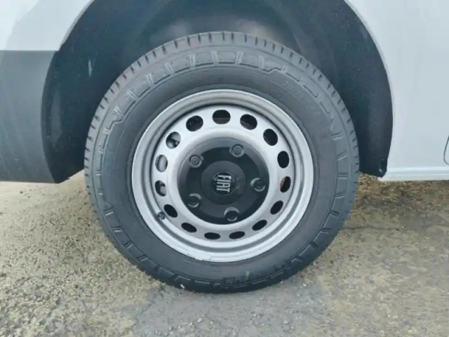 Fiat Scudo fg xl 2.2 diesel 150ch pack premium connect — photo 16