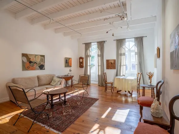 Maison en pierre de 158 m2 au coeur de Lauzerte , ancien com