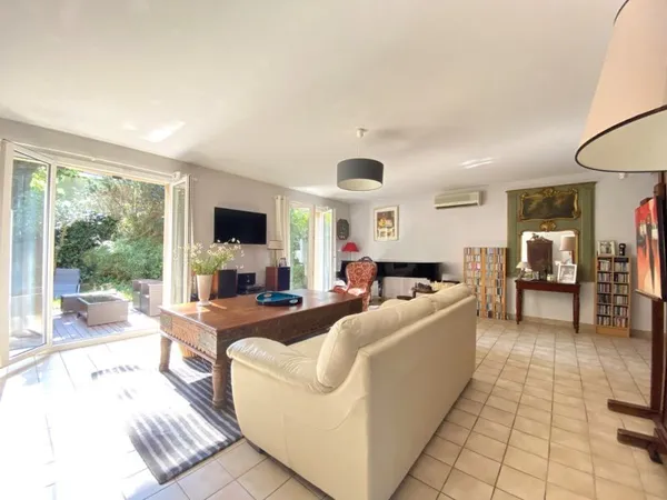 Maison de luxe 6 pièces 141 m²