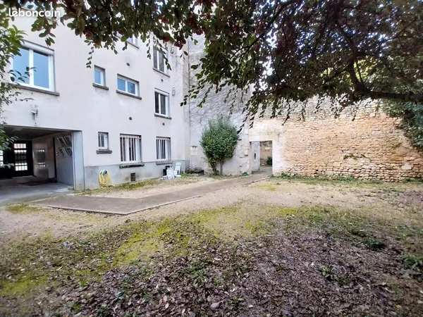 Immeuble 26 pièces 540 m²