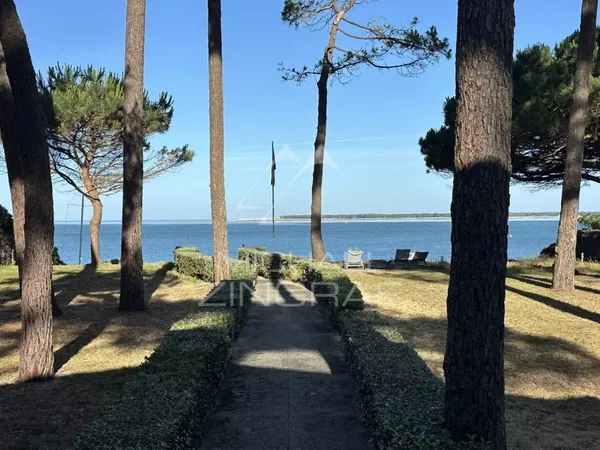 Villa exceptionnelle en première ligne Pyla sur Mer