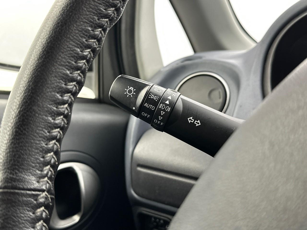 Peugeot Ion electrique active — photo 17