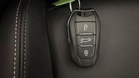 Peugeot 3008 1.2 Hybrid 145ch Allure e-DCS6 — photo 16