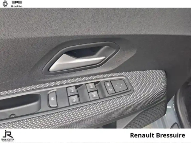 Dacia Sandero 1.0 tce 90ch journey — photo 14
