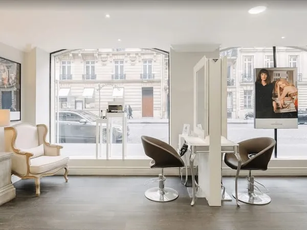 Boutique 296 m²