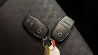 Toyota Yaris 116h Dynamic 5p MY22 — photo 16