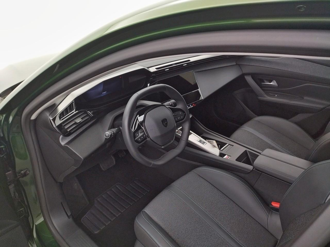 Peugeot 308 puretech 130ch s&s eat8 allure — photo 9