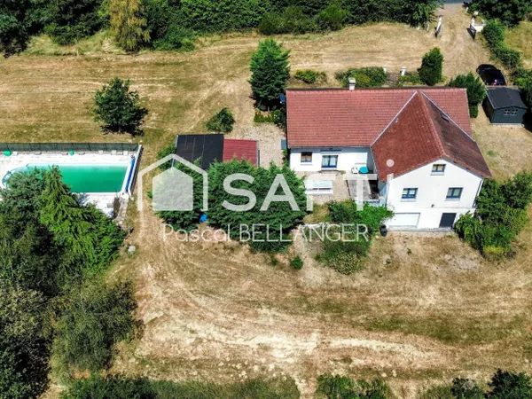Rare à la vente : propriété avec gîte indépendant, piscine et vue montagne - Teilhet