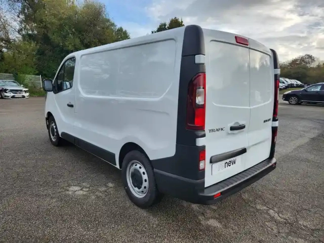 Renault Trafic fgn l1h1 2800 kg blue dci 150 edc — photo 2