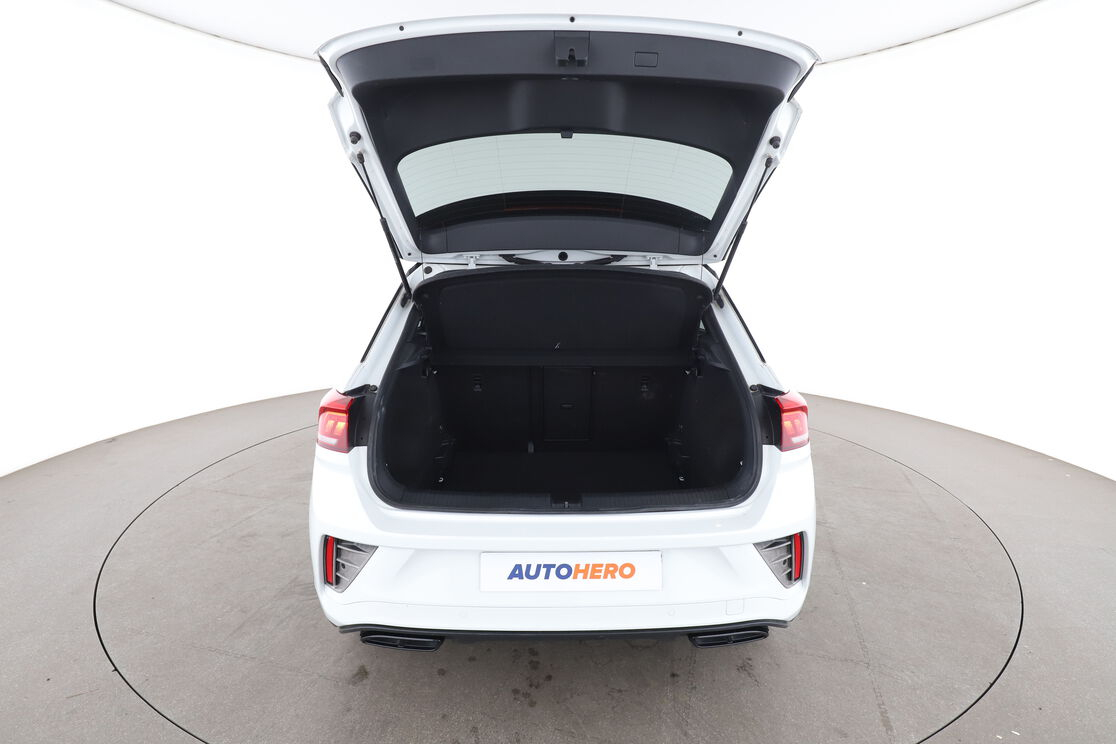 Volkswagen T-Roc 1.5 TSI EVO R-Line DSG7 — photo 15