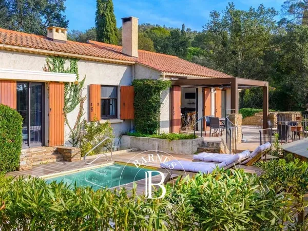 Maison de plain-pied 5 pièces 106 m²