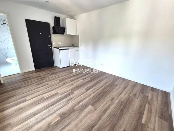 Studio 1 pièce 17 m²