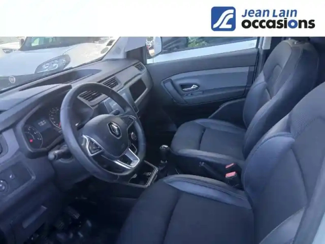 Renault Express Van blue dci 95 — photo 22