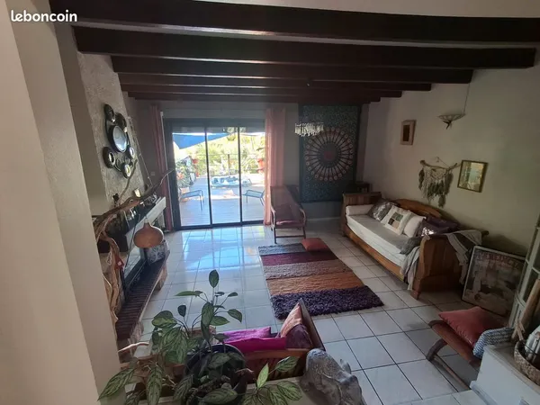 Magnifique villa F7 avec studio indépendant au Tampon