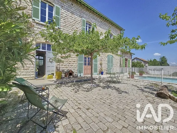 Maison 6 pièces 156 m²