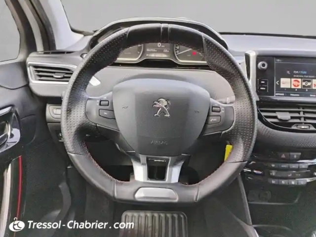 Peugeot 208 1.2 puretech 110ch s&amp;s bvm5 gt line — photo 26
