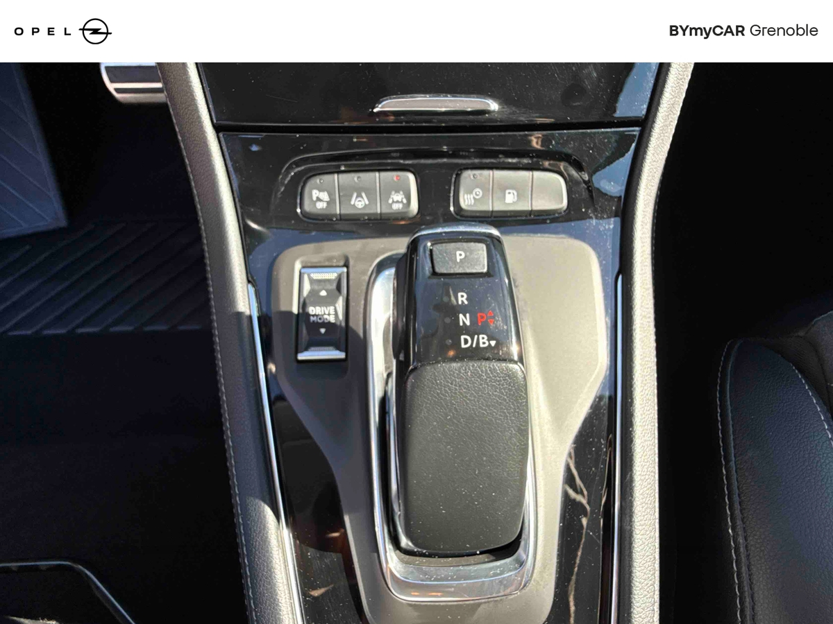 Opel Grandland Hybrid 225 ch BVA8 — photo 21