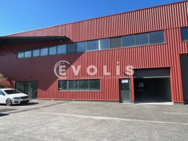 Bureaux 374 m²