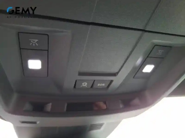 Peugeot 3008 hybrid 145 e-dcs6 — photo 15