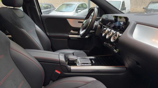 Mercedes Classe GLA 250 224 4Matic 8G- DCT - AMG Line – 2021 – 71031 km – Essence – Boîte Automatique — photo 10
