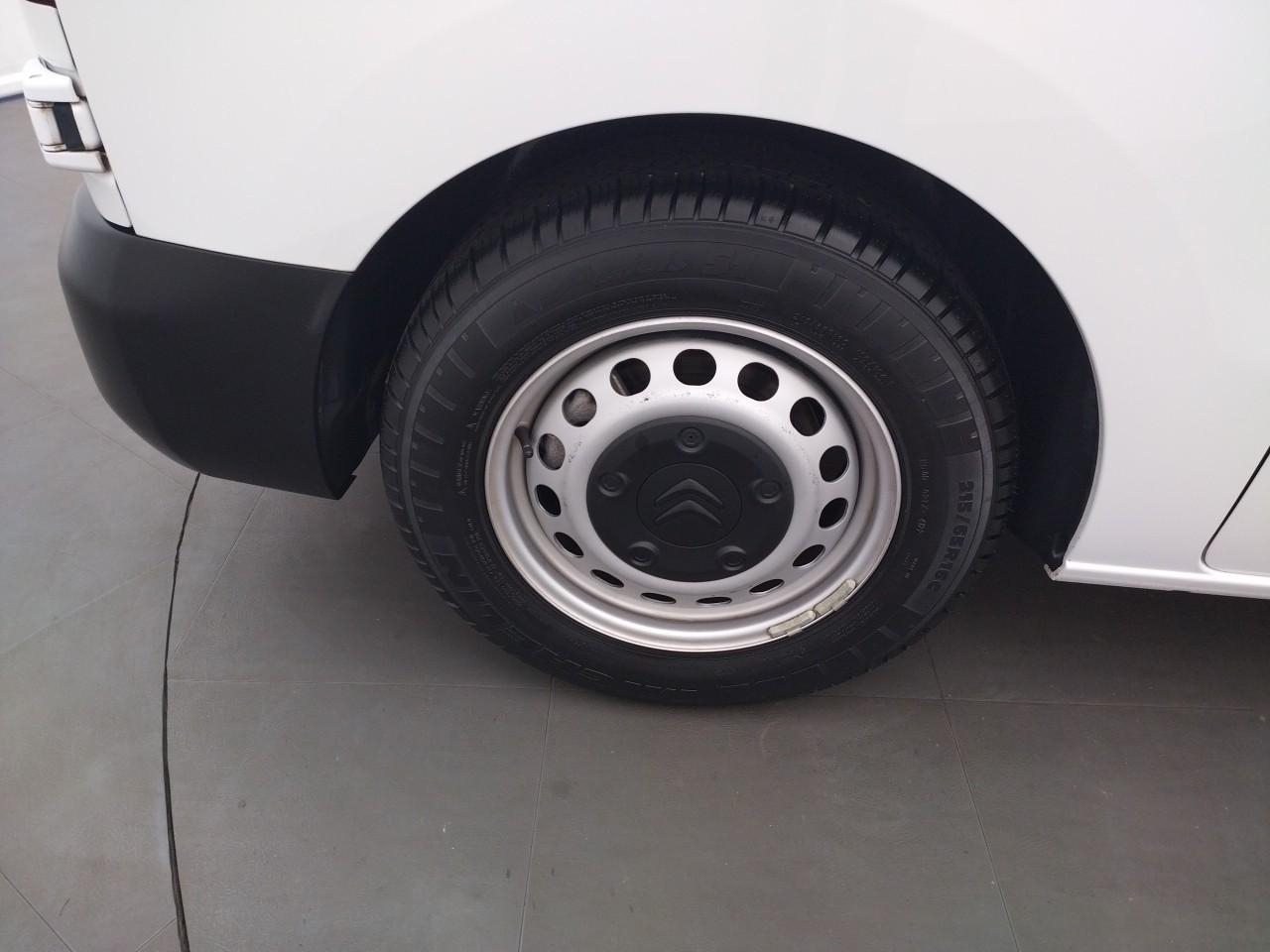 Citroën Jumpy cab approfondie m bluehdi 145 s&s eat8 — photo 26