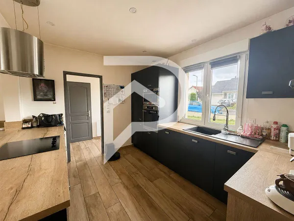 Maison de plain-pied 6 pièces 97 m²