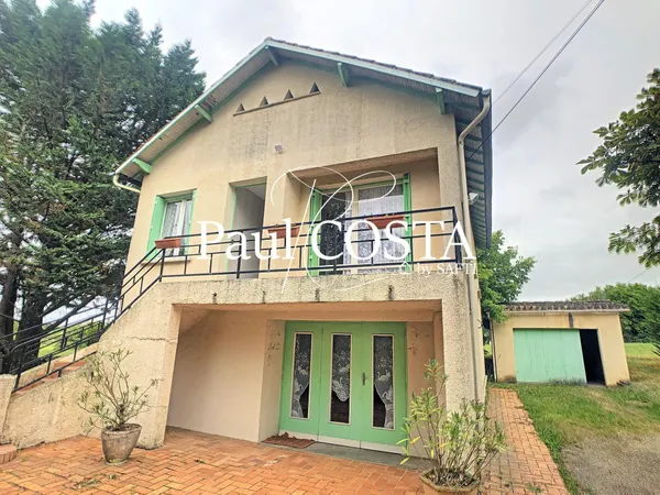 Maison proche du village à rénover avec une parcelle constructible de 5 000 m2