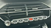 Peugeot 208 1.2 PureTech 75ch S&S Active Pack — photo 15