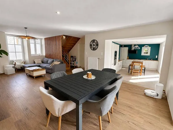 Maison 5 pièces 147 m²